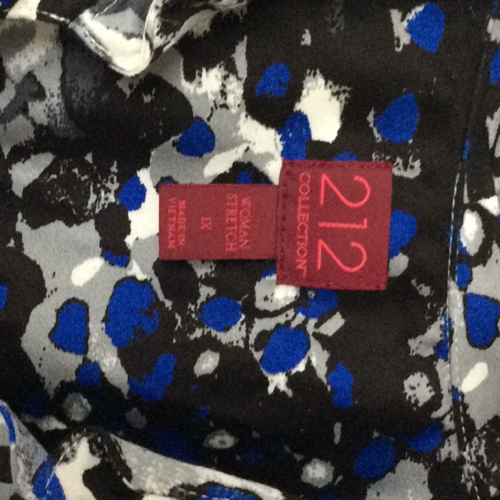 Blouse - Picture 3 of 3